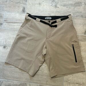 REI Endeavor Shorts — Tan - Mens M